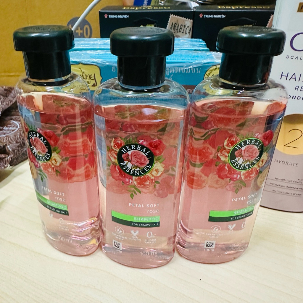 3 ขวด แชมพู เฮอร์บัล เอสเซ้นต์ สระผมหอม herbal essences shampoo rose hips camellia 100ml