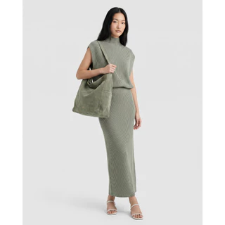 Tocco Toscano Carin Slouchy Hobo Bag กระเป๋าหนังกลับพรีเมียม ปรับสายสะพายไหล่ได้ จุของเยอะ สไตล์มินิมอล Quiet Luxury