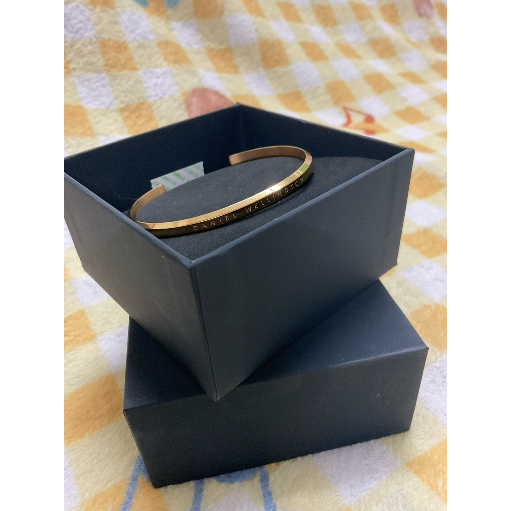 ส่งต่อ กำไลDaniel Wellington(DW)
