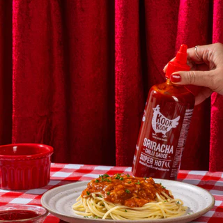 ซอสพริกศรีราชา สูตรเผ็ดมาก KOOK KOOK Sriracha Super Hot Sauce | 510 g.