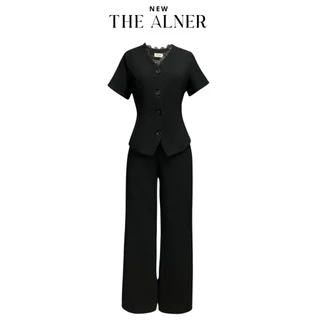 Thealner-AN179 (เซตเสื้อคอวีแต่งลูกไม้แขนสั้นกางเกงขายาว)