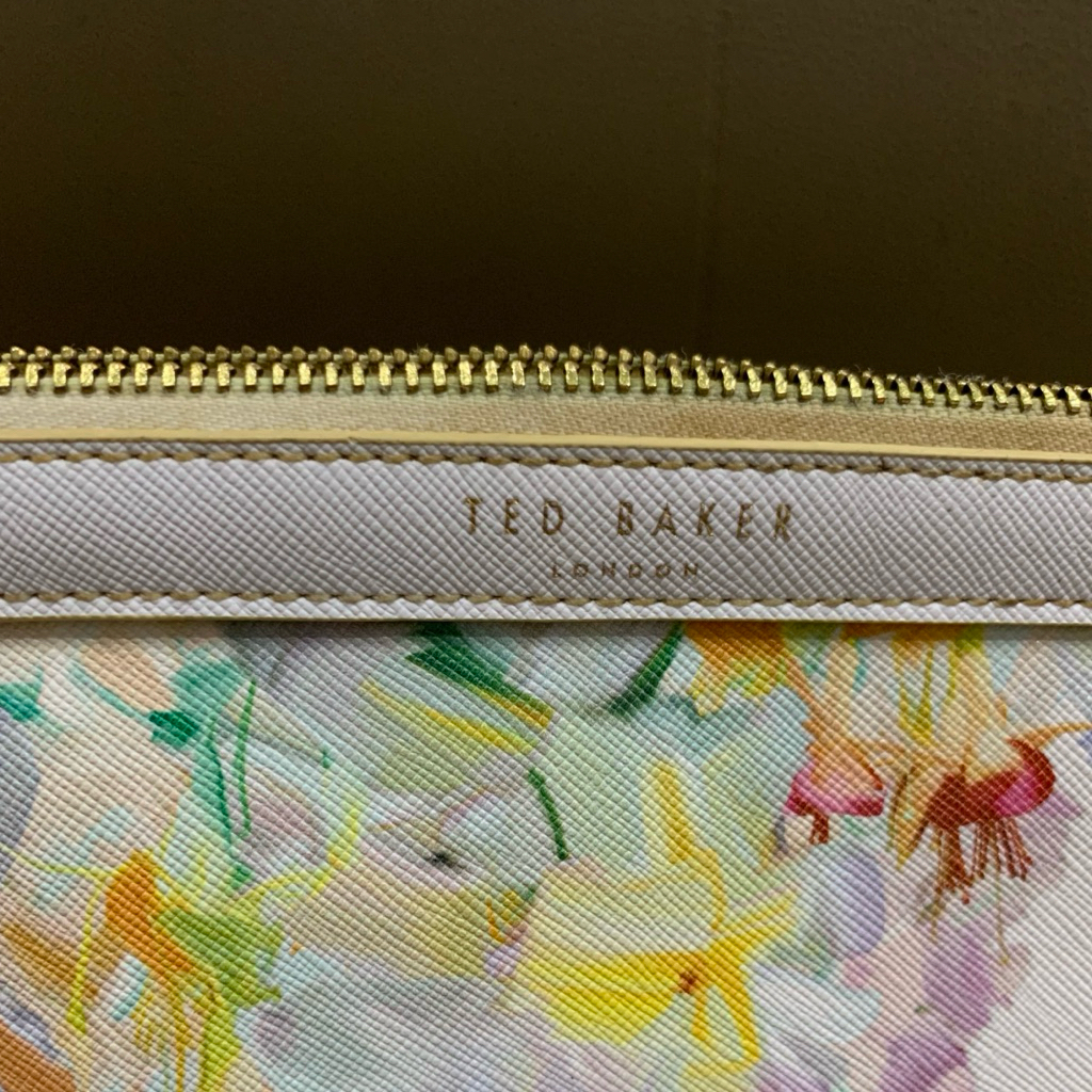 Ted Baker London สภาพดี