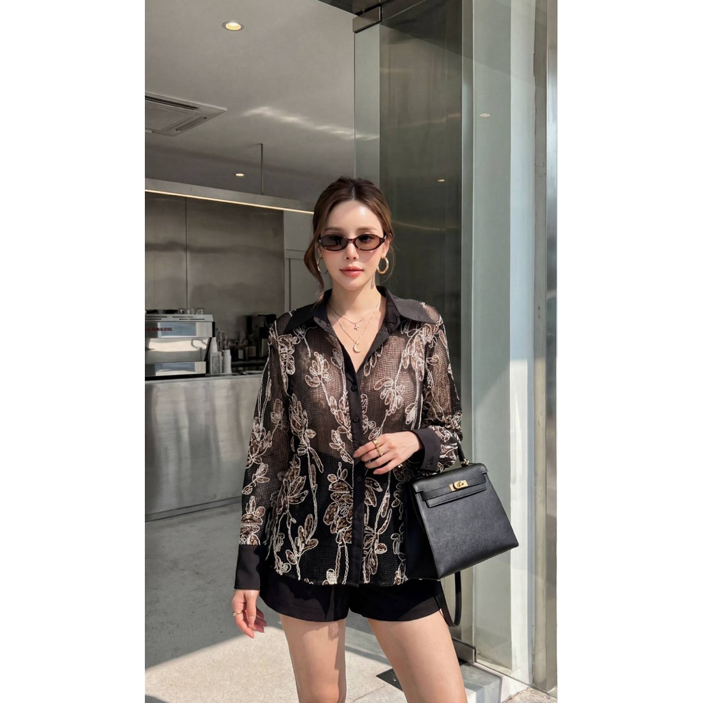 #9001 Premium korea 100%  มาคร่าาา เสื้อเชิ๊ตสุดหรู รุ่นนี้งานสั่งทอผ้าพรีเมี่ยมโรงงานใหญ่ ผ้าแต่งกลิตเตอร์แบบวิ้งๆ