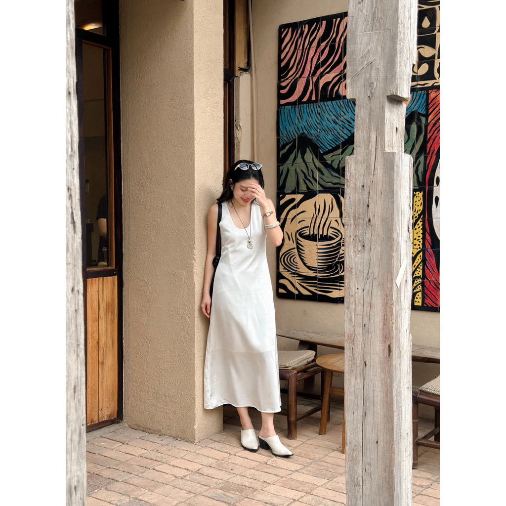 Berin satin dress งายเดรสยาวผ้าซาติน : everydaylookk store