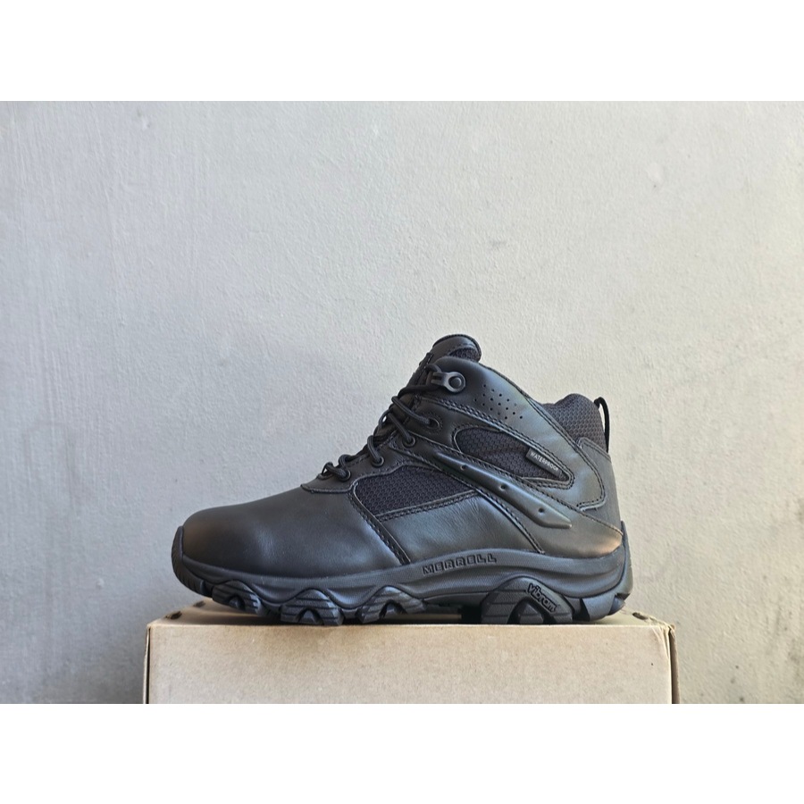 MERRELL MOAB 3 RESPONSE BOOTS ALL BLACK WATERPROOF