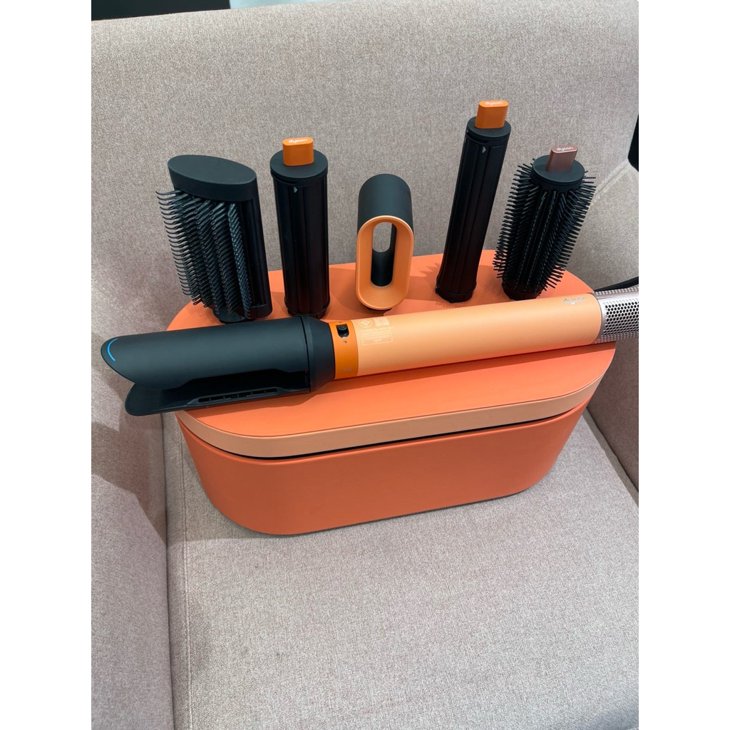 มี3สี🍑🍓🍇แถมกระเป๋า🎁มีผ่อน0%🇹🇭มีส่งด่วน🎁ประกันศูนย์ไทย2ปีDyson Airwarp Co-anda2x™ อุปกรณ์เป่าผมและจัดแต่งทรง