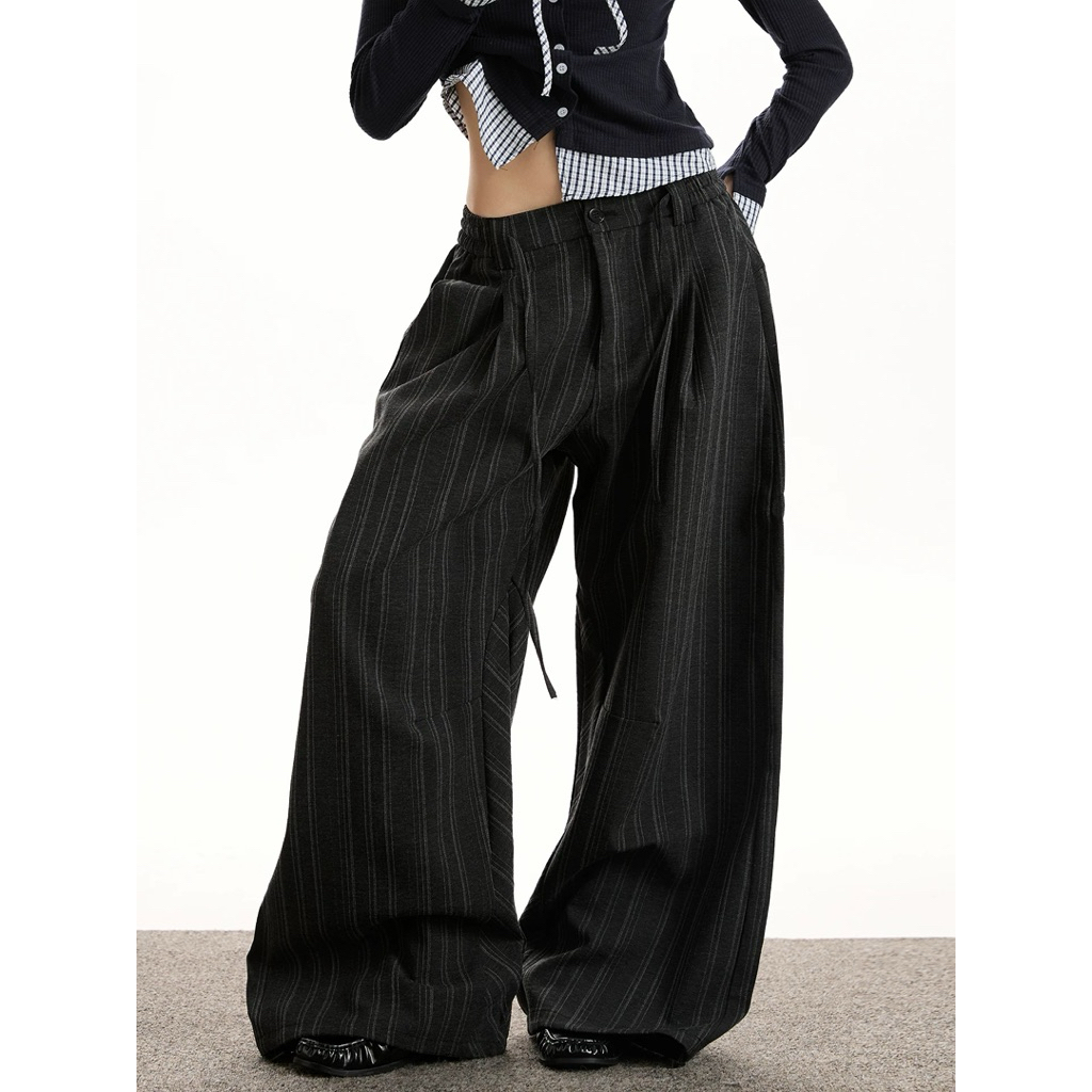 SHADOW STRIPE WIDE LEG PANTS กางเกงขายาวลายทางทรง Wide Leg สไตล์ Streetwear | Y2K | Vintage | Unisex