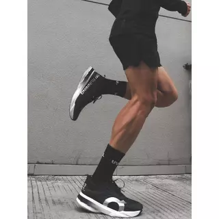 พร้อมส่ง!!!ถุงเท้า UVU Running Sock (Black/White)