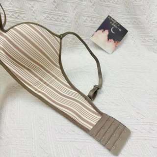 Paly💝005 บราไร้โครงดันทรง เสริมฟองน้ำ ใส่สบาย เสื้อในผู้หญิง สปอร์ตบราไร้โครง ทรงสวย