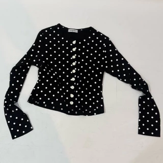 Polka Long - เสื้อแขนยาวโพกาดอท แต่งกระดุมดอกไม้ย กระดุมแกะใช้งานได้จริง ผ้านุ่มใส่สบาย (ลายจุดแขนยาว)
