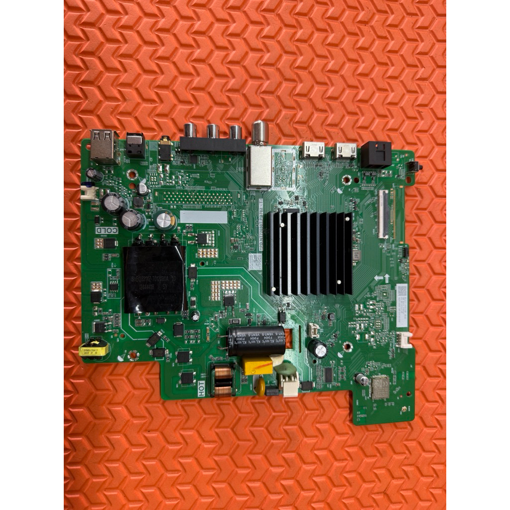 เมนบอร์ดทีวี TOSHIBA รุ่น 43E31MP พาสบอร์ด TPD.NT72690T.PB702