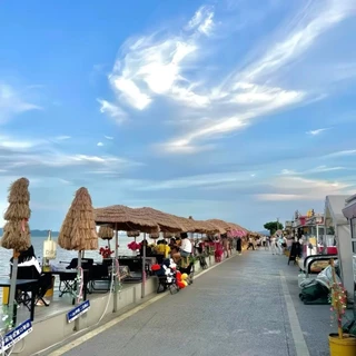 ร่มหญ้าคาเทียม ร่มฟางสไตล์บาหลี กันแดดตกแต่งสวน รีสอร์ท คาเฟ่ ชายหาด ขนาด 160/200/240/300 ซม.