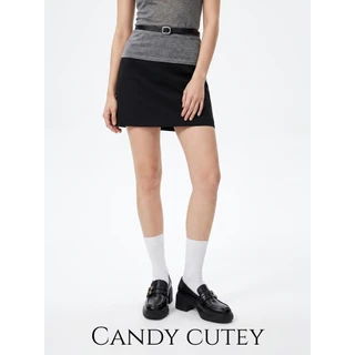 Candy Cutey รองเท้าโลฟเฟอร์เสริมส้น ทรงสวยคลาสสิก ดีไซน์เรียบหรูสไตล์วินเทจ โดดเด่นด้วยสายรัดหน้าเท้าพร้อมบัคเคิลสีทองเ