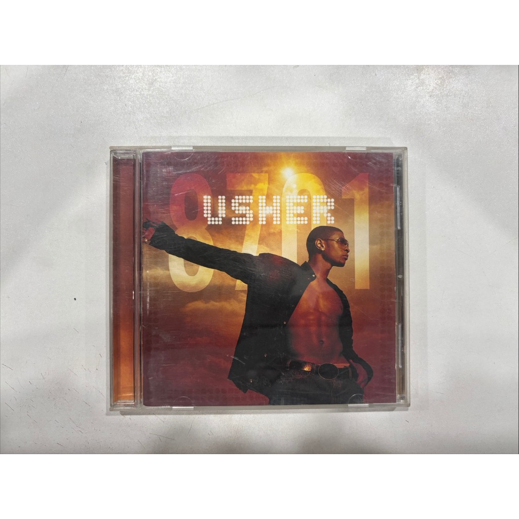 1 CD MUSIC  ซีดีเพลงสากล   8701  Usher  2001     (D12E74)