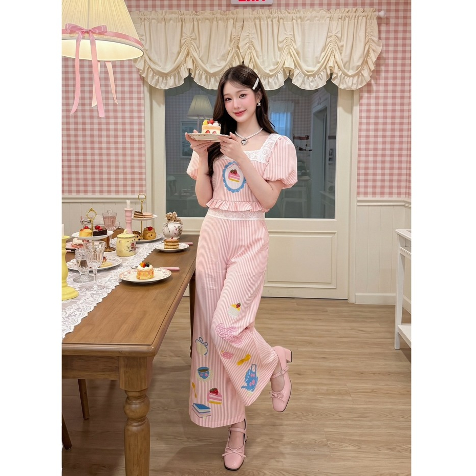 (มี3XL) Cupcake Pink Set เซ็ต 2 ชิ้นผ้าคอตตอนนิ่มลายริ้ว เสื้อแขนตุ๊กตา + กางเกงขายาวมีกระเป๋า แต่งลูกไม้