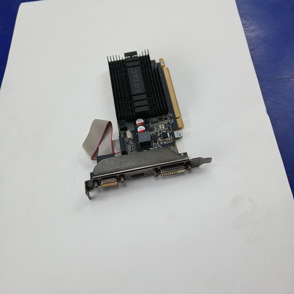 การ์ดจอZOTAC GT 710 มือสอง 2 GB 64 bit DDR3 สภาพสวยใช้งานปกติ