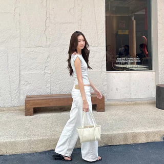 BASICBABE - Caro Twist Top เสื้อปาดไหล่ พร้อมดีเทลม้วนช่วงไหล่