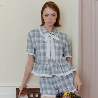 Nineties Design : Letter Shirt เสื้อเชิ้ตแขนสั้น ลายสก็อต สุดน่ารักกก รุ่น Babyblue