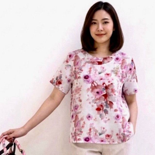 เสื้อลินินลายดอกเก๋ๆ รุ่นคอกลมแขนสั้น