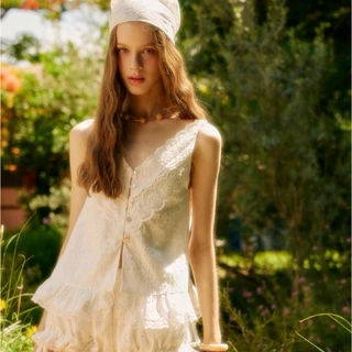 lookbooklookbook cher top