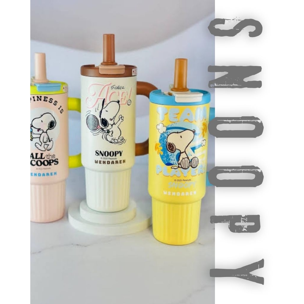 แก้วเก็บความเย็นลาย Snoopy ความจุ 1000 ml เก็บความเย็นได้นานมีหูจับถือถนัดมือ ใช้ได้ทั้งแบบหลอดหรือแบบยกดื่ม🤎💛​