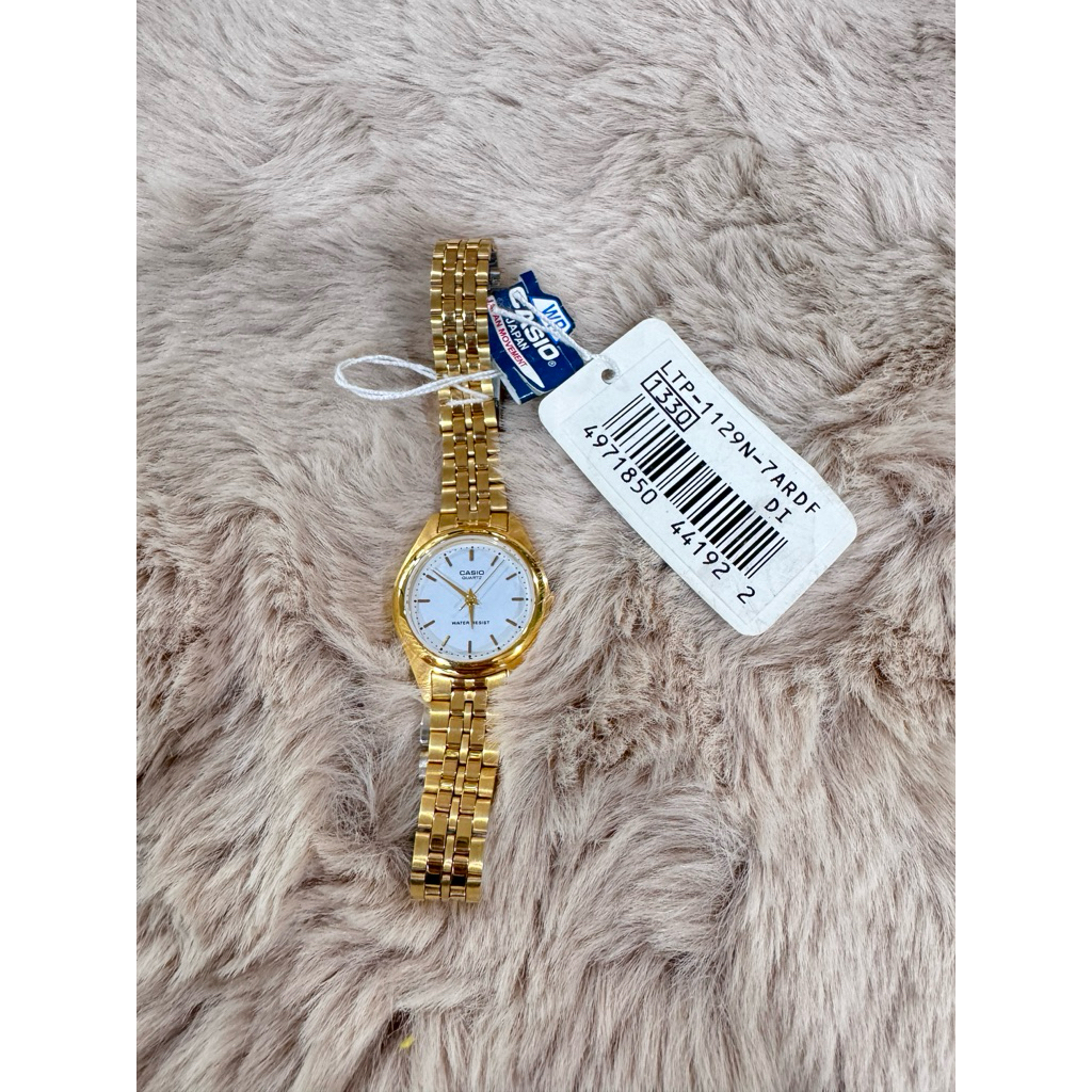 นาฬิกา casio ผู้หญิงพร้อมกล่อง
