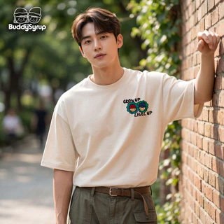 Buddysyrup เสื้อยืด Oversized (Classic Collection) - Grow up ผ้านุ่มอยู่ทรง ไม่ย้วย ระบายอากาศได้ดี