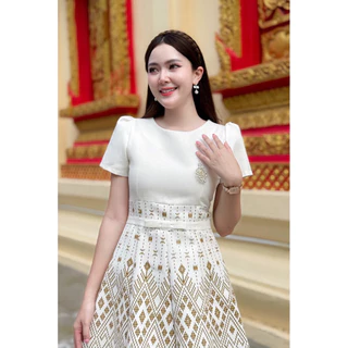 PIRA DRESS เดรสผ้าฝ้าย งานอัดกาวทั้งชุด สีขาว
