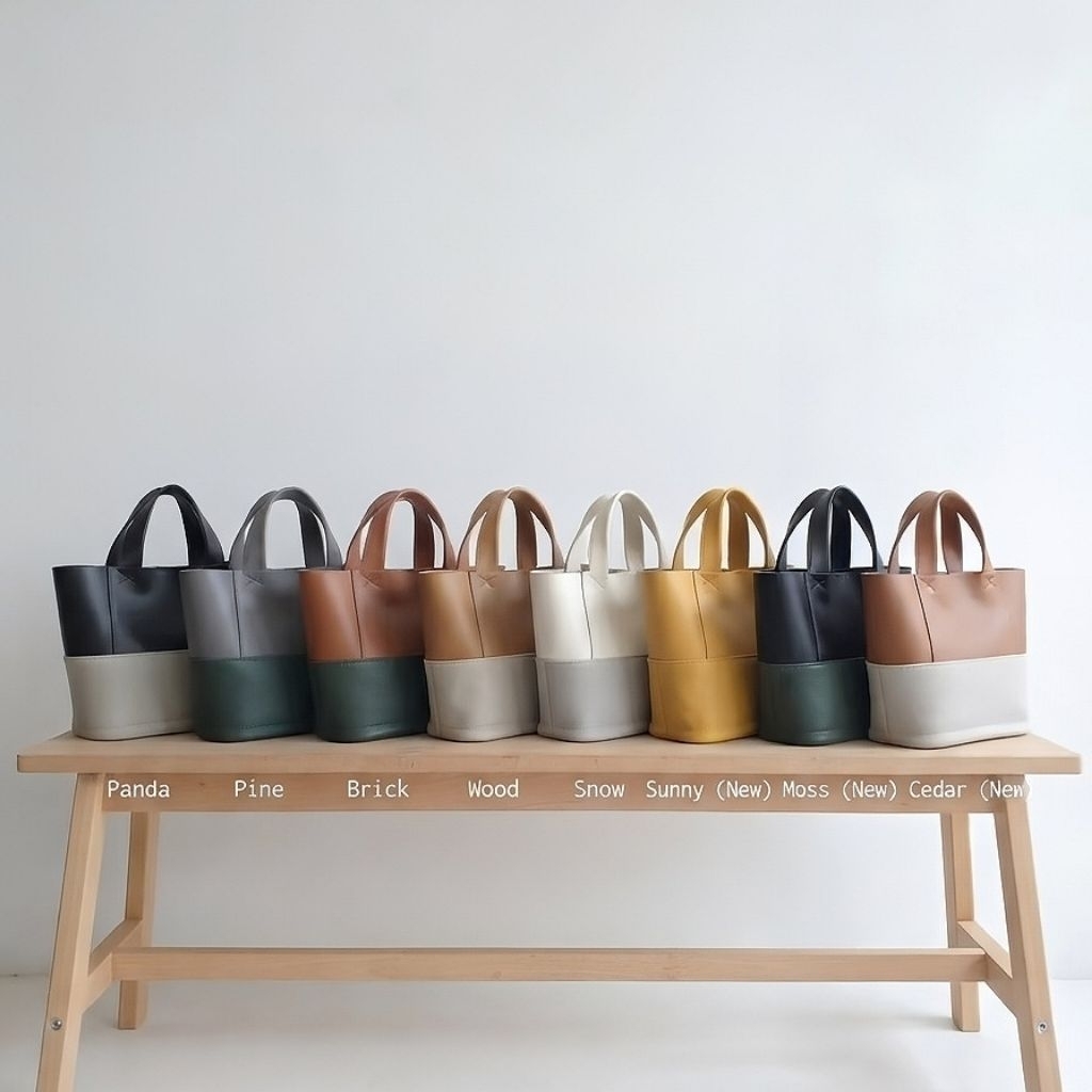 Miniature tote กระเป๋าถือใบเล็ก ตัดต่อหนังสีทูโทน WHITEOAKFACTORY กระเป๋าหนัง