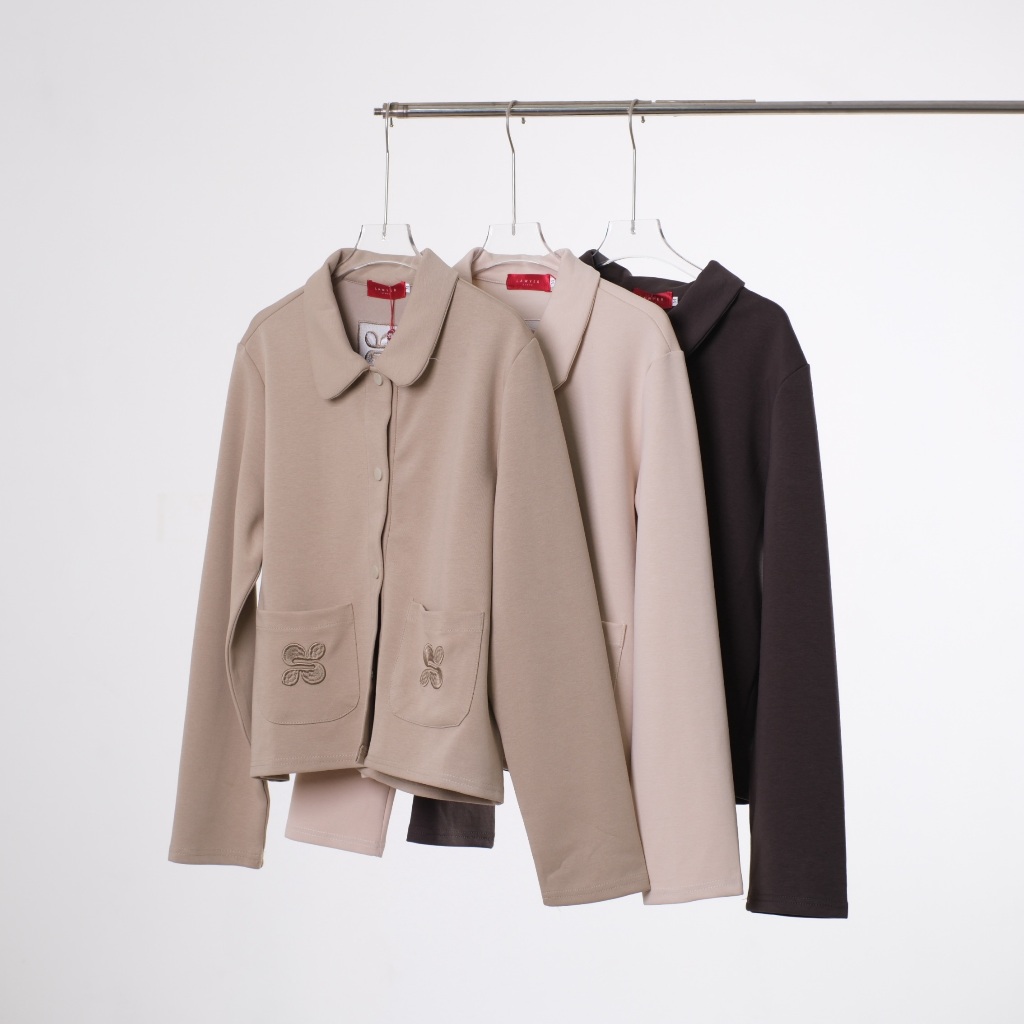Lawyer Store [5321745] เสื้อคลุมคอปก แขนยาว กระดุมแป๊ก ดีเทลปักแบบแน่นๆ ทรงสปอร์ต Oversize เสื้อกันหนาว เสื้อผู้หญิง