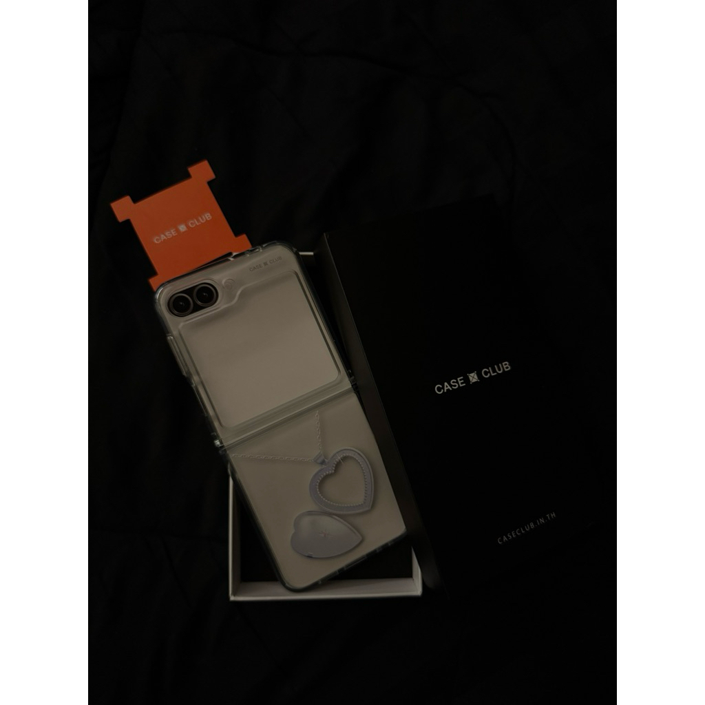 Case Club - เคสสำหรับ Galaxy Z Flip 6 รุ่น Clear Case