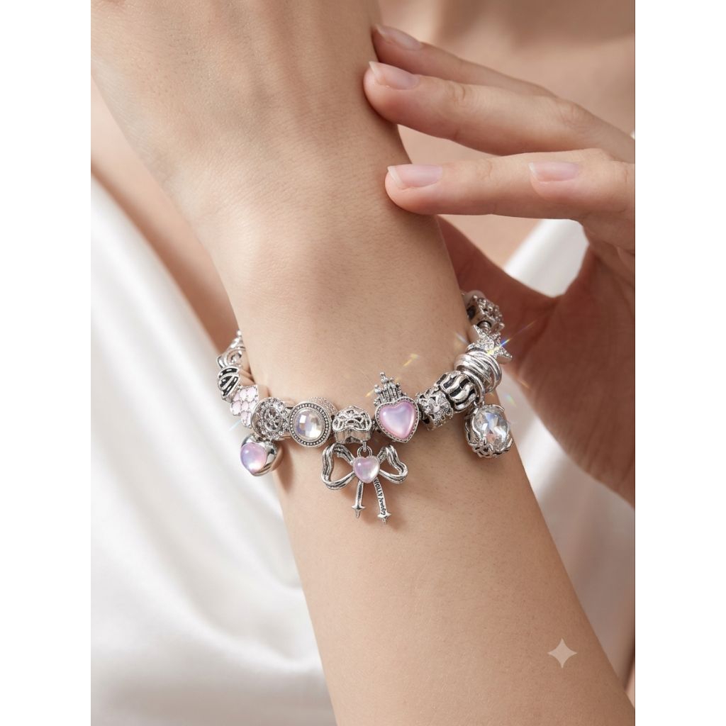MOLLY Jewelry Limited Edition (ของแท้) Charm Bracelet กำไลข้อมือผู้หญิง สีเงิน พร้อมจี้แฟชั่น ของขวั