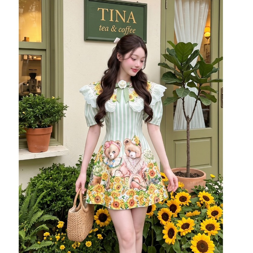 (Limited มี3XL) Tina Olive Dress เดรสสั้นผ้าไหมเกาหลีพิมพ์ลาย ปกโค้งวินเทจ + เข็มกลัดดอกไม้ แขนตุ๊กตา ซิปหลัง มีซับใน