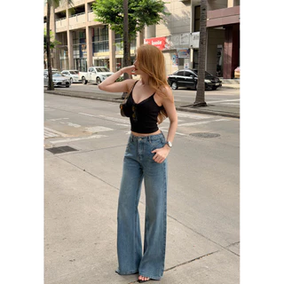 Emma jeans 1090.- กางเกงยีนส์ขากระบอกกลาง เอวกลาง ทรงสวย ดีไซน์กระเป๋าโค้งเพิ่มความเก๋ เนื้อผ้ายีนส์พรีเมียม