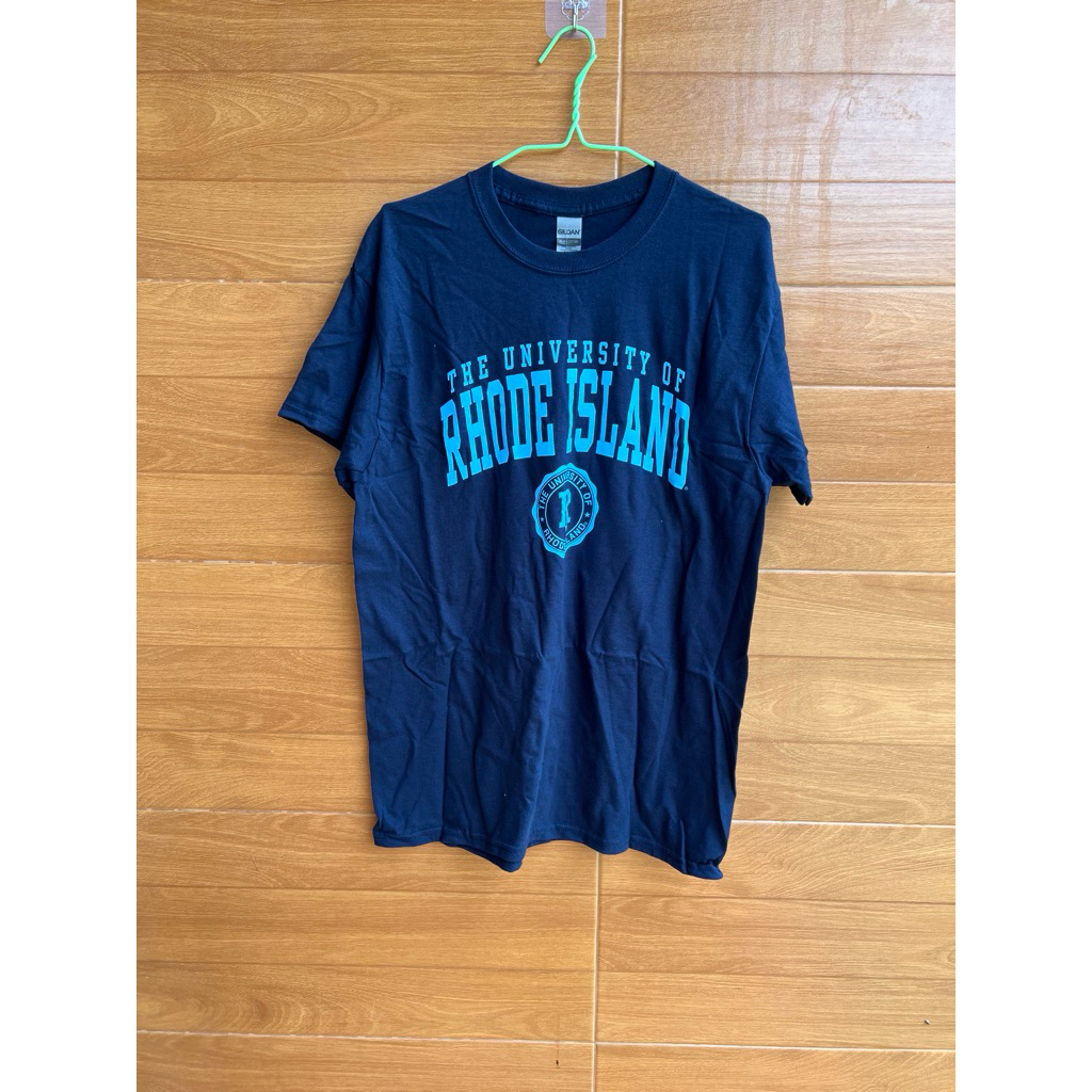 เสื้อยืด RHODE ISLAND มหาวิทยาลัยดัง USA