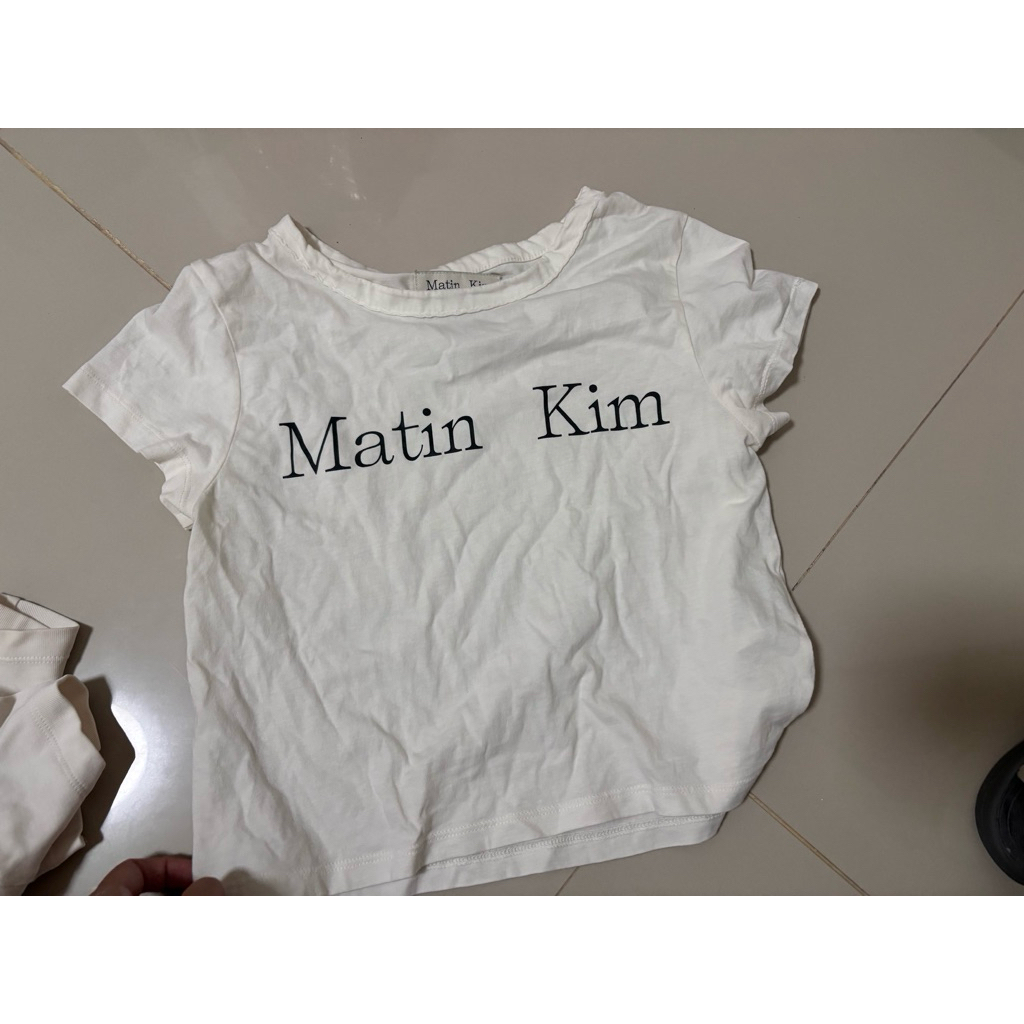 martin kim เสื้อครอป สีขาว เบบี้ทรี