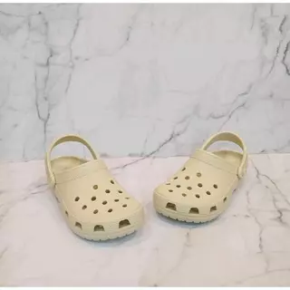รองเท้าแตะ Classic Clog รุ่นแฟชั่น สวมใส่ง่าย น้ำหนักเบา ระบายอากาศดี ใส่สบาย สำหรับผู้หญิงและผู้ชาย Unisex
