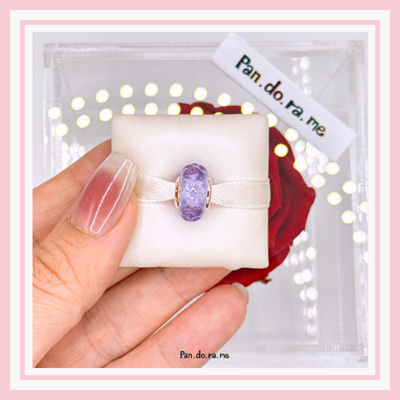 [พร้อมส่ง สินค้าแท้ ] New 2026 มูม่วงแกนโรส ( ออกใหม่ล่าสุด ) Wavy Lavender Murano Glass Charm