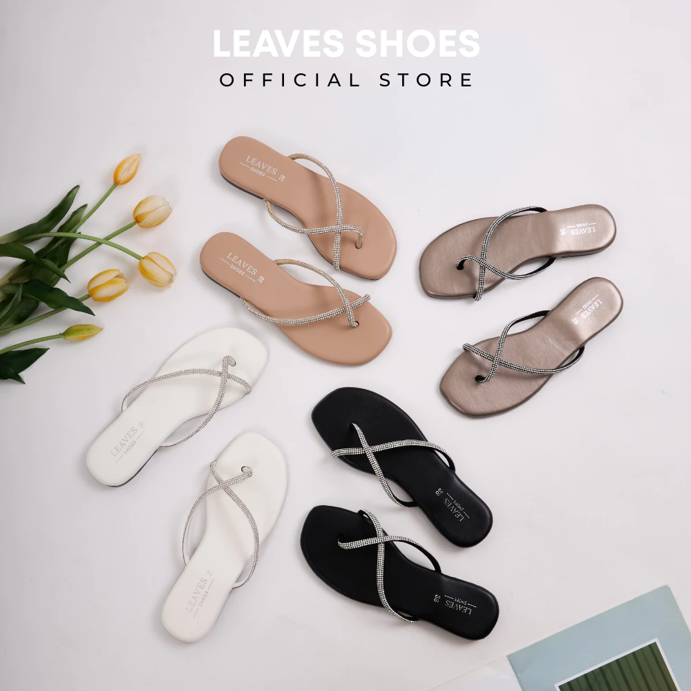LEAVESSHOES รุ่น Pine รองเท้าแตะแฟชั่นผู้หญิง สายเพชรคริสตัลไขว้ ทรงหูหนีบ บุฟองน้ำนิ่ม พื้นนุ่มใส่สบาย