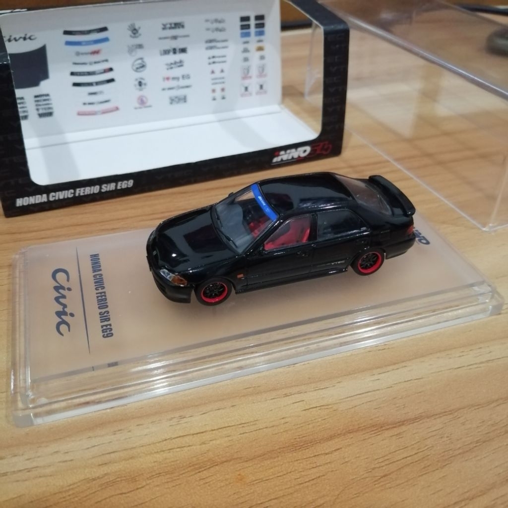 1/64 Inno64​ Honda​ Civic​ Ferio​ SiR​ EG9​