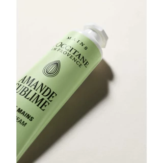 L'Occitane Shea Butter and Almond Hand Cream 30 ml Set แฮนด์ครีมเชียร์บัตเตอร์และอัลมอนด์ 30 มล.