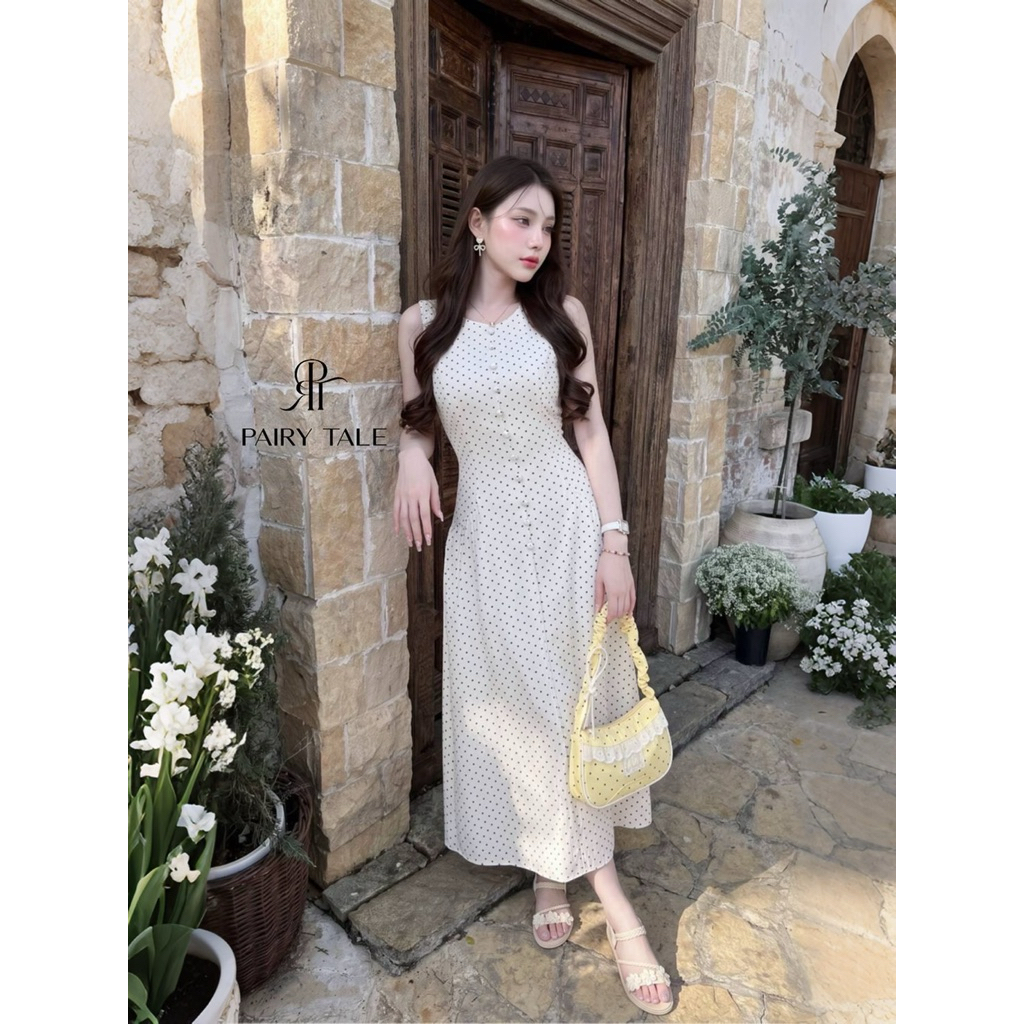 เดรสยาวลายจุดสีขาว-ดำ ผ้าเนื้อดีทิ้งตัวสวย ไม่บาง ทรงเข้ารูปช่วงเอว
