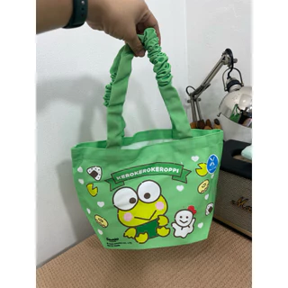กระเป๋าผ้าแคนวาส ลิขสิทธิ์แท้ sanrio ของพรีเมี่ยม ข.37x23x15 มี 5 ลายให้สะสม📍ของใหม่ พร้อมส่ง