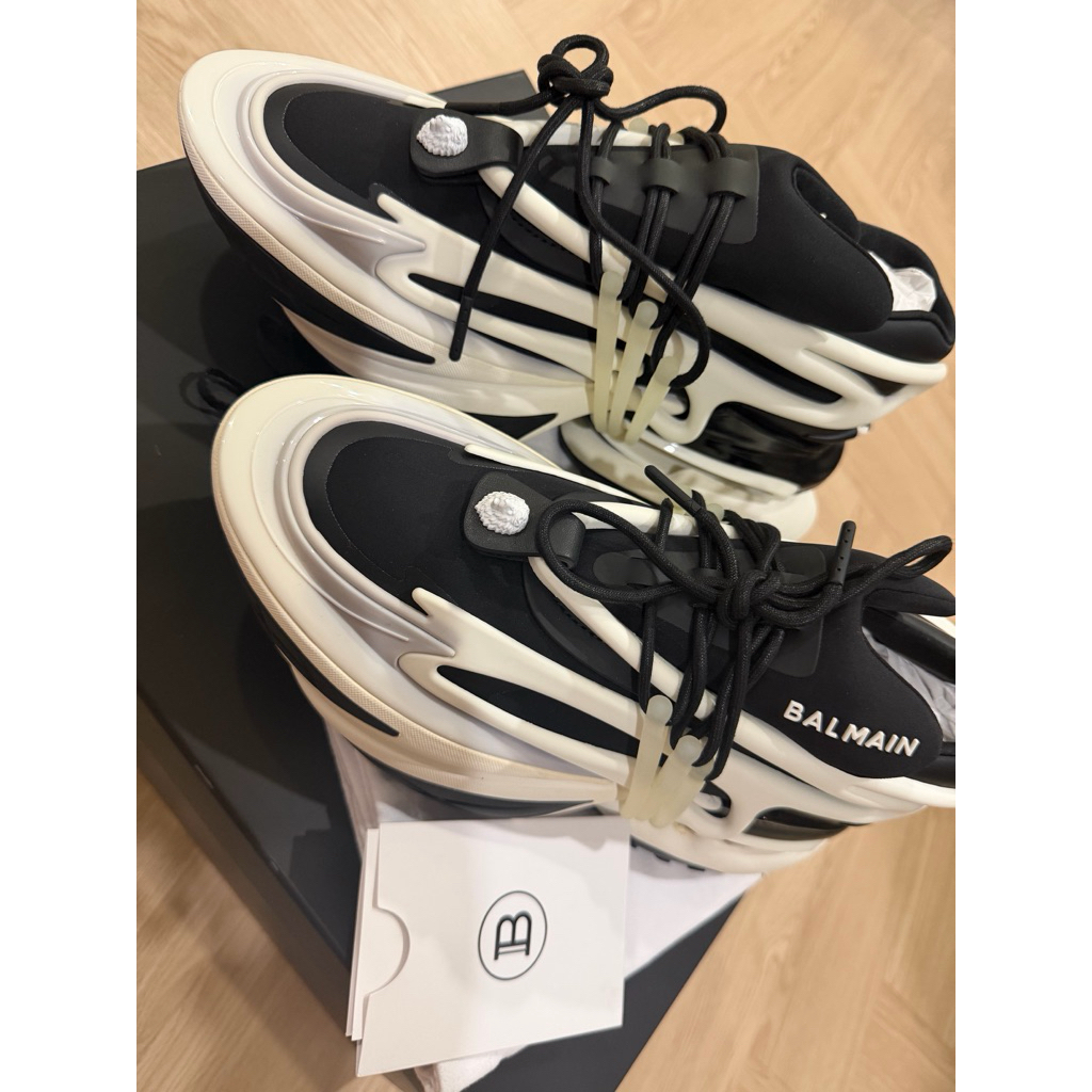 BALMAIN UNICORN LOW TOP