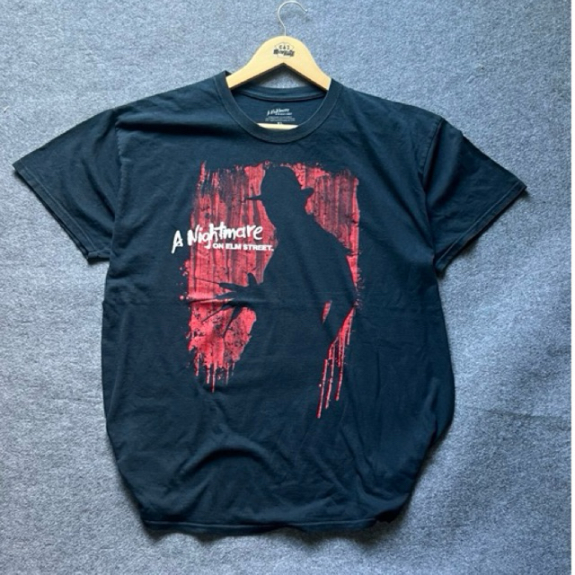 เสื้อมือสองปั๊มคอ เสื้อยืดFreddy Krueger size2xl อก25 ยาว 30