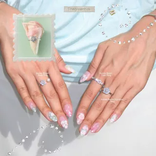 แหวน Aurora Bloom Signature Ring - The Green Box