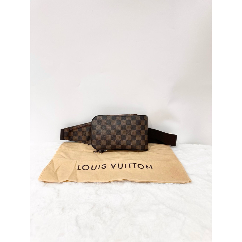 LV Geronimos damier belt bag
