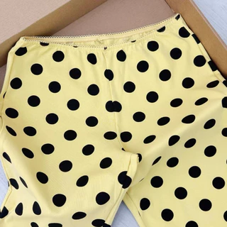 งานนำเข้า❤️ ❤️Polka Dot Capri Pants กางเกงคาปรีลายจุดเข้ารูปแต่งขอบเอวลูกไม้ ผ้ายืดเนื้อยืดเด้ง