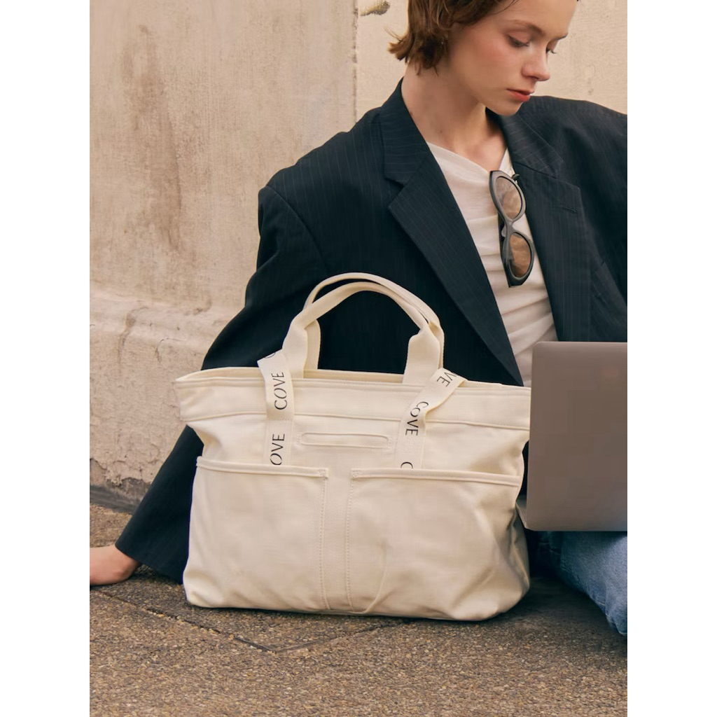 กระเป๋า COVE Daytrip Canvas Tote มือ1