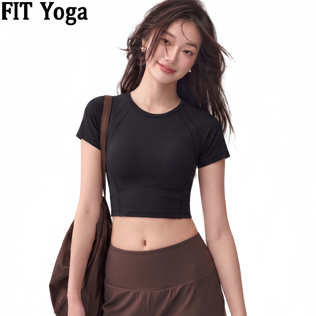 FitYoga เสื้อโยคะแขนสั้นสตรีดีไซน์หรู ระบายเหงื่อเร็ว ใส่วิ่งหรือฝึกกำลังกายได้สบาย ตัดเย็บเข้ารูปเก็บกระชับ